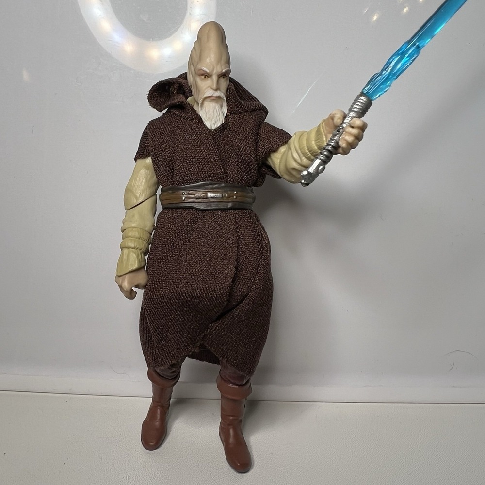 Hasbro Star Wars action figure of the Cerean Jedi Master Ki-Adi-Mundi